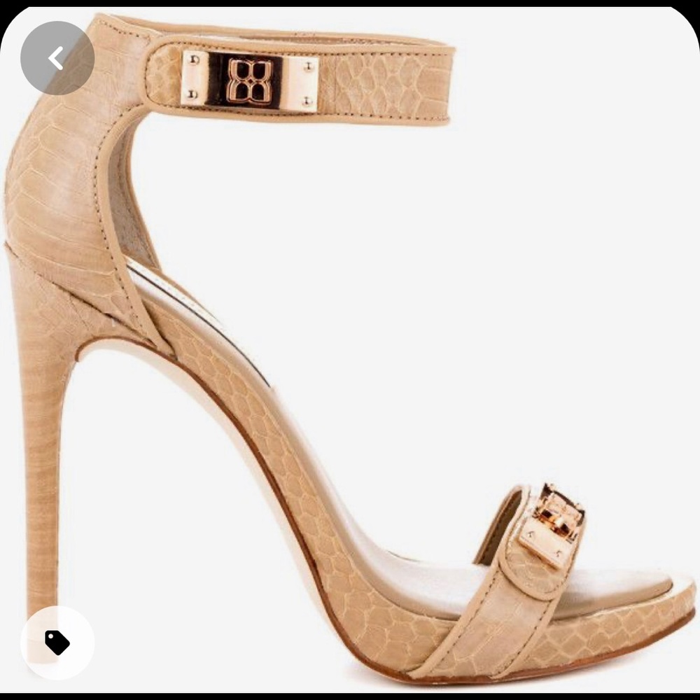Bcbgmaxazria heels